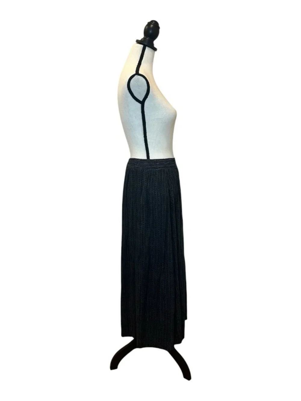 Norton McNaughton Skirt Women’s 12 Black Pleated Midi Geo Rayon Button Elastic